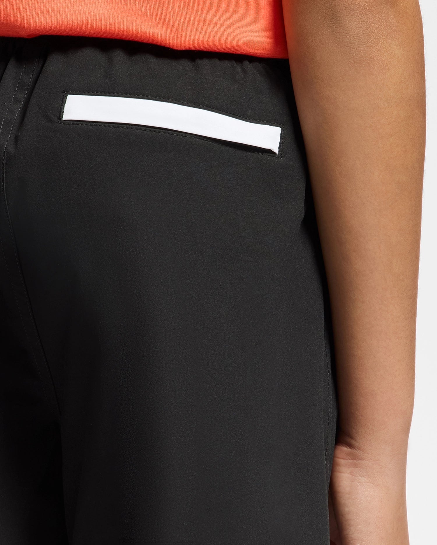B0W453F200-BLK_5_1.jpg