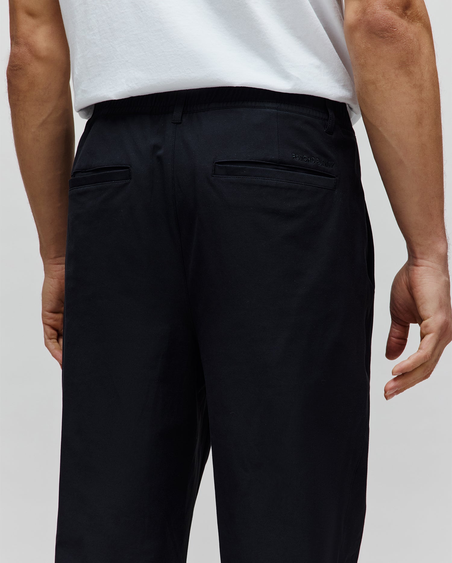 MB0600033-BLK_3.jpg