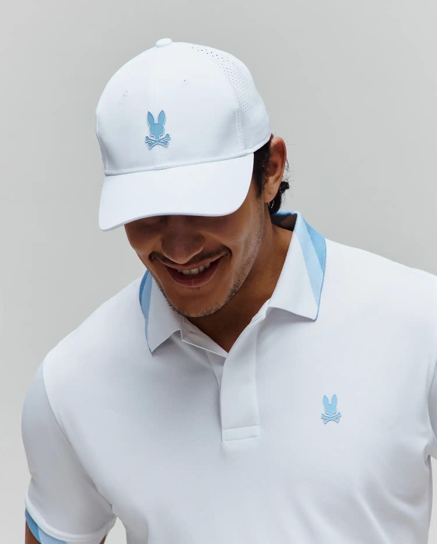 MO1500096-WHT_1.jpg