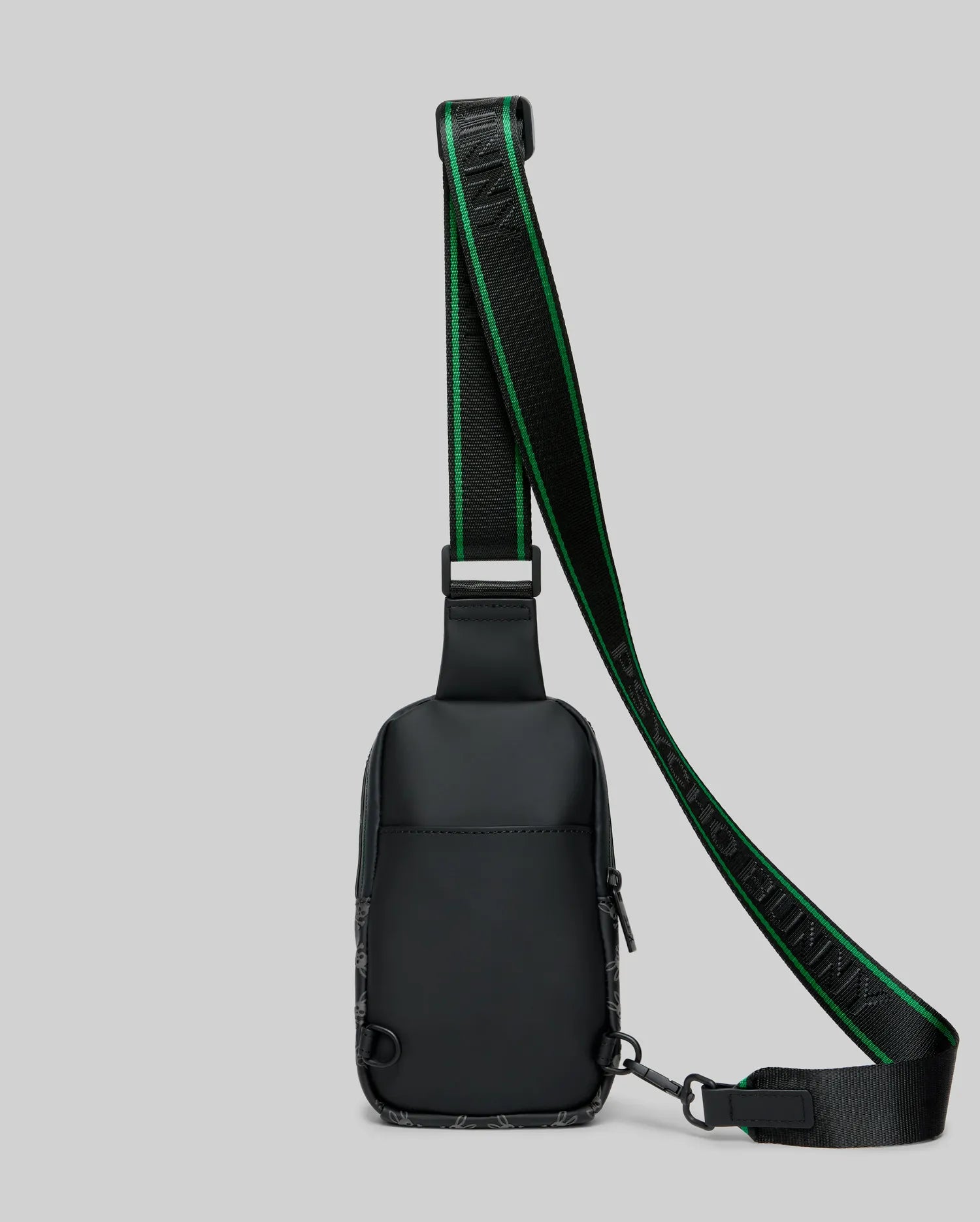 MO2400080-BLK_F2.jpg