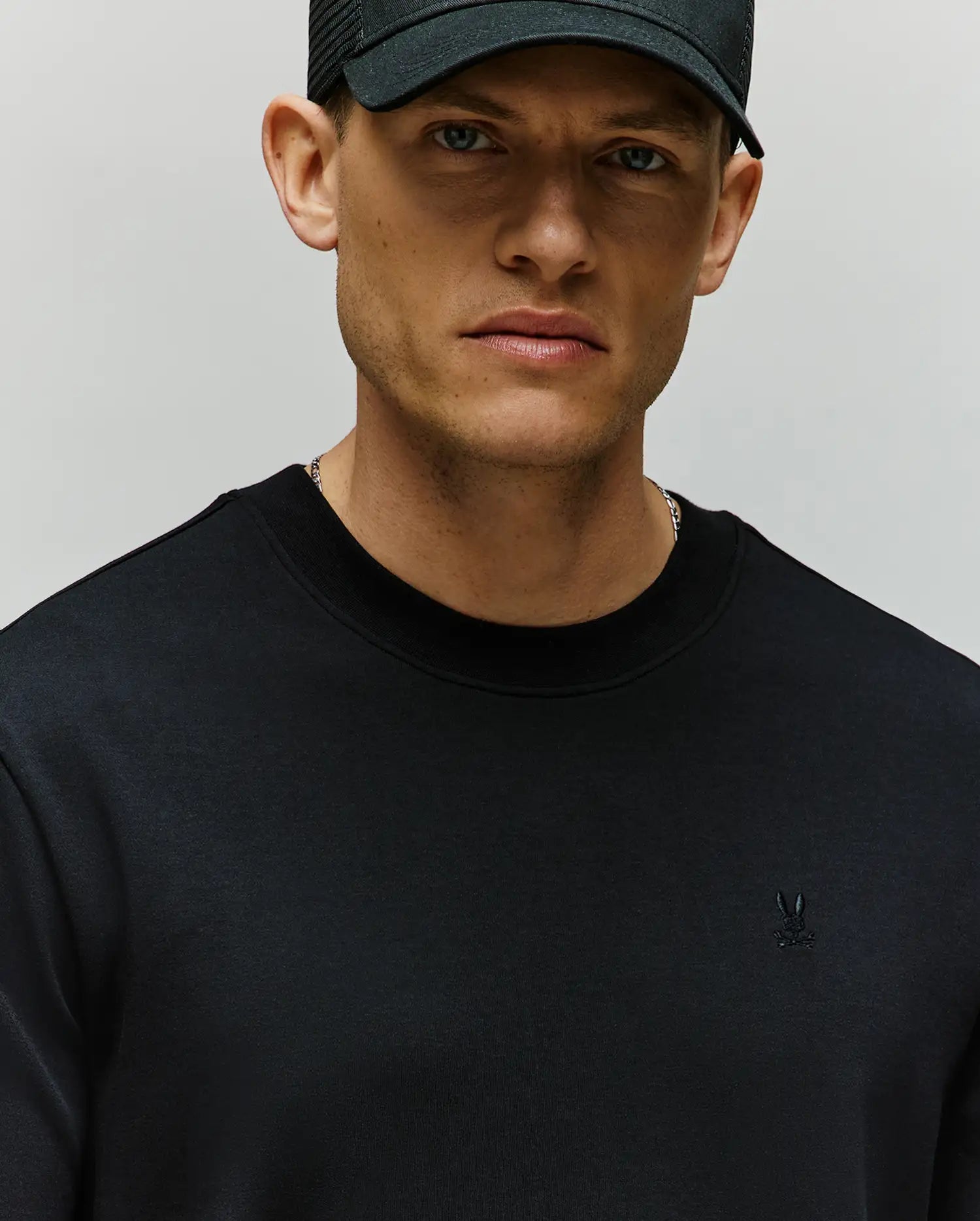 MT0200093-BLK_3.jpg