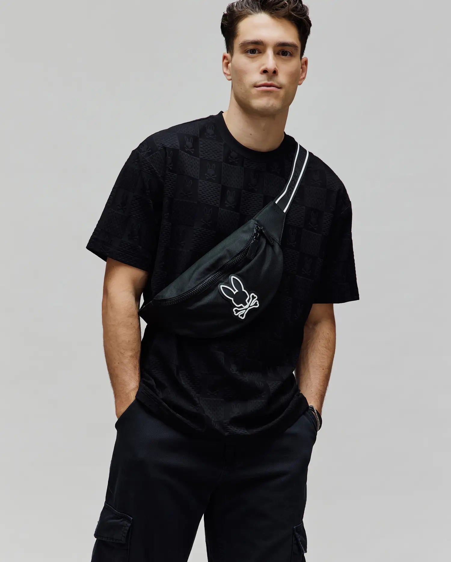 MT0200203-BLK_1.jpg