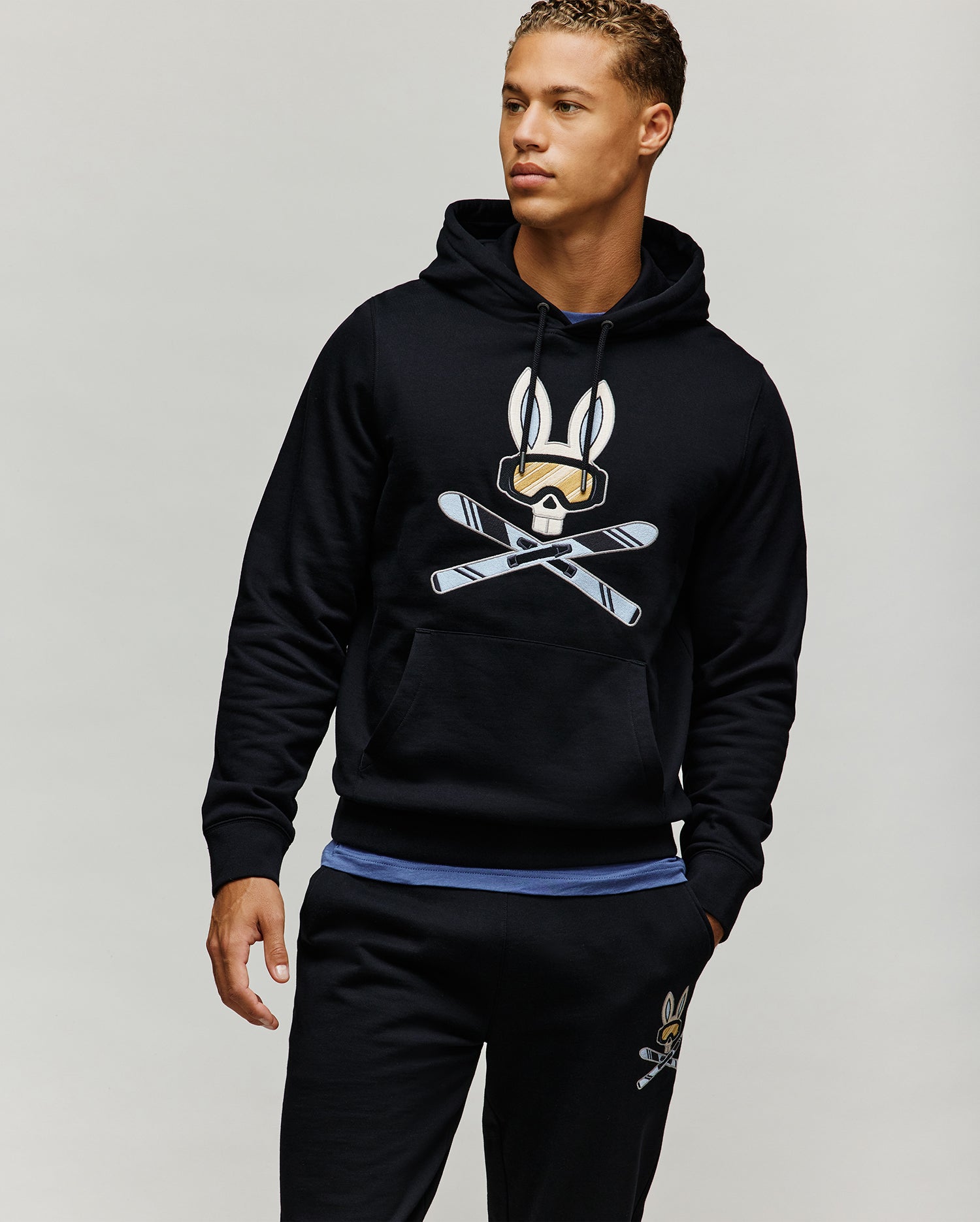 MT0500150-BLK_2.jpg
